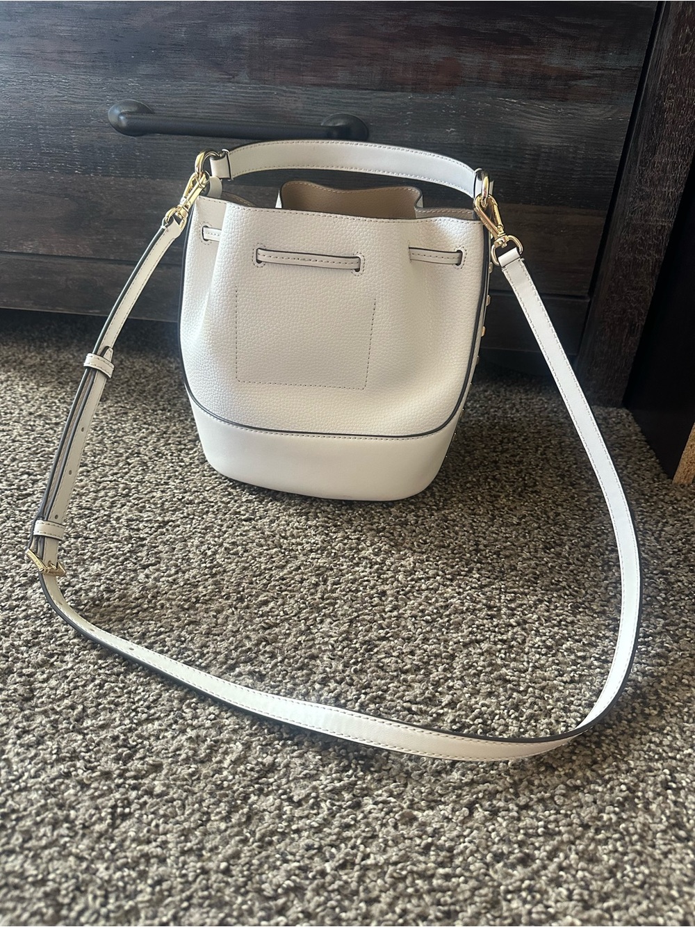 Michael Kors Cream Drawstring Bucket Shoulder Bag with Gold Hardware - Picture 7 of 12